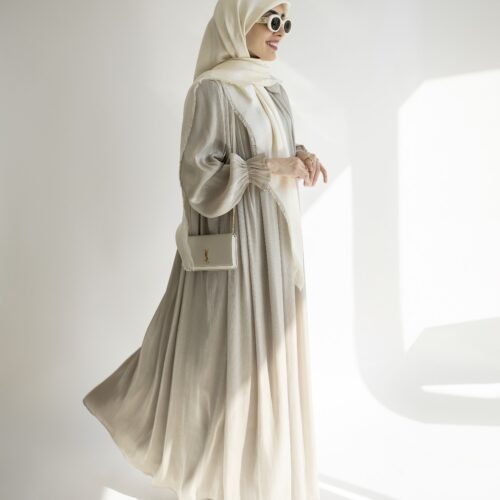 عبا حریرکرم