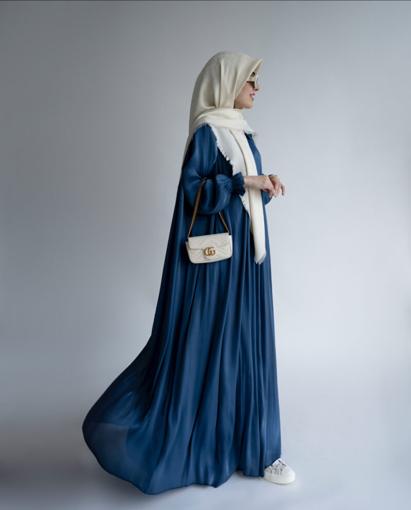 عبا حریر ابی پررنگ