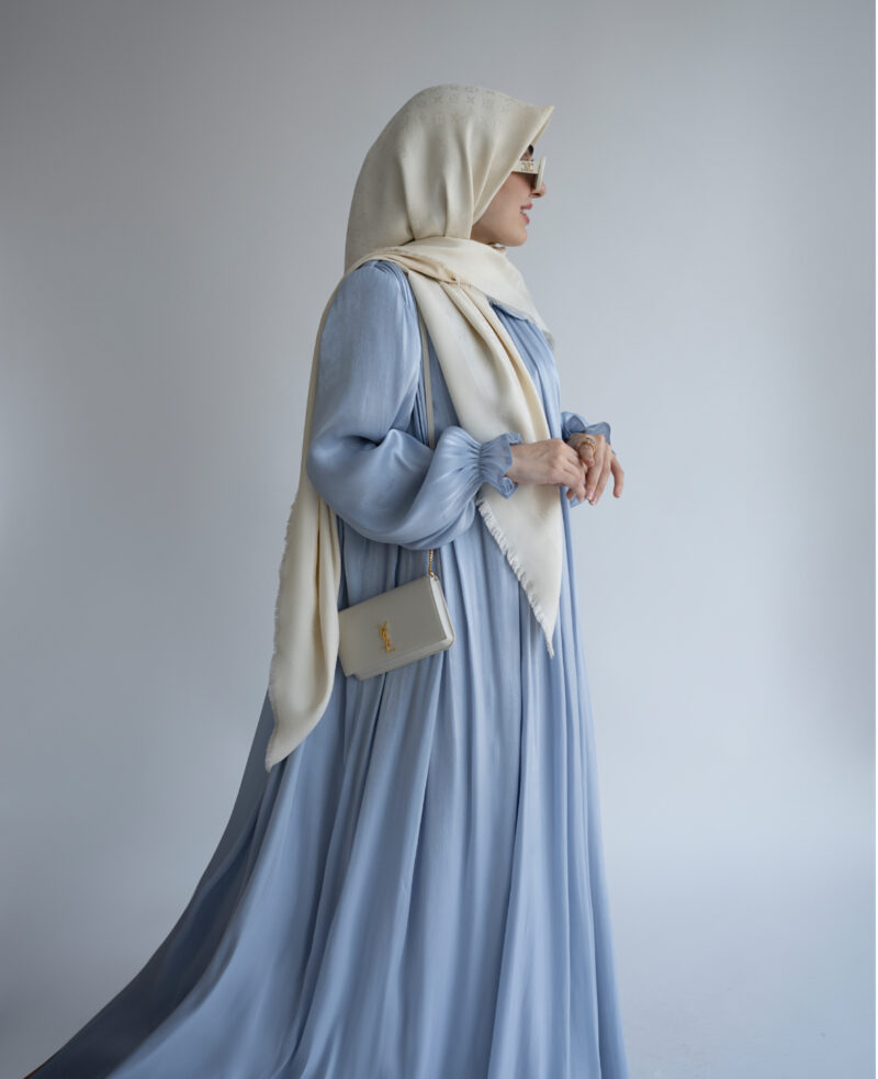 عبا حریر آبی کم رنگ